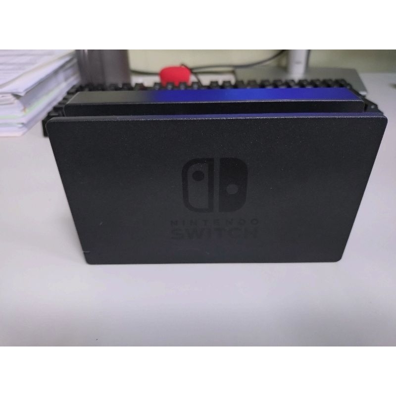 任天堂 原廠 switch 底座（非OLED)