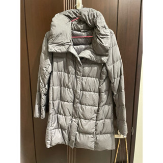 Uniqlo 灰色可收納長版羽絨外套