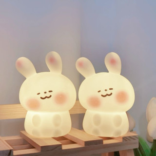 臺灣現貨 禮品袋 小夜燈 兔子造型 送禮 畢業禮物 交換禮物 生日 床頭燈 微笑生活 ins 臥室 居家擺設