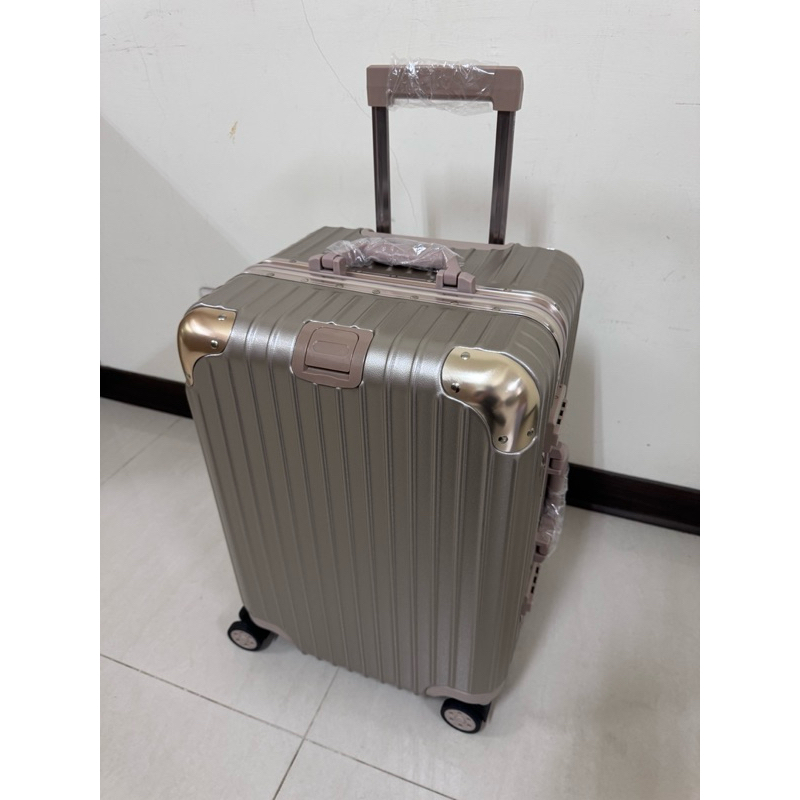 全新福利品 20吋 鋁框款 胖胖箱 香檳金色 行李箱 旅行箱 拉桿箱