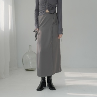 QUEENSHOP_ S 女裝 一片式綁帶設計光澤緞面裙-灰 S/M/L 現+預 【03021438】