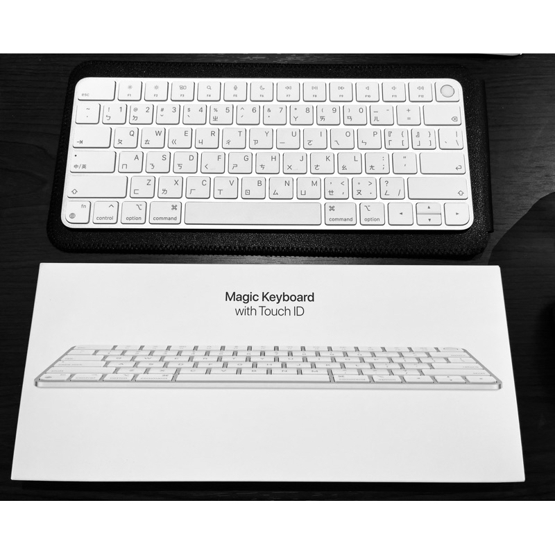 蘋果原廠 含 Touch ID 的巧控鍵盤 白色中文 近全新無刮痕 包裝完整 含隨身保護套 A2449