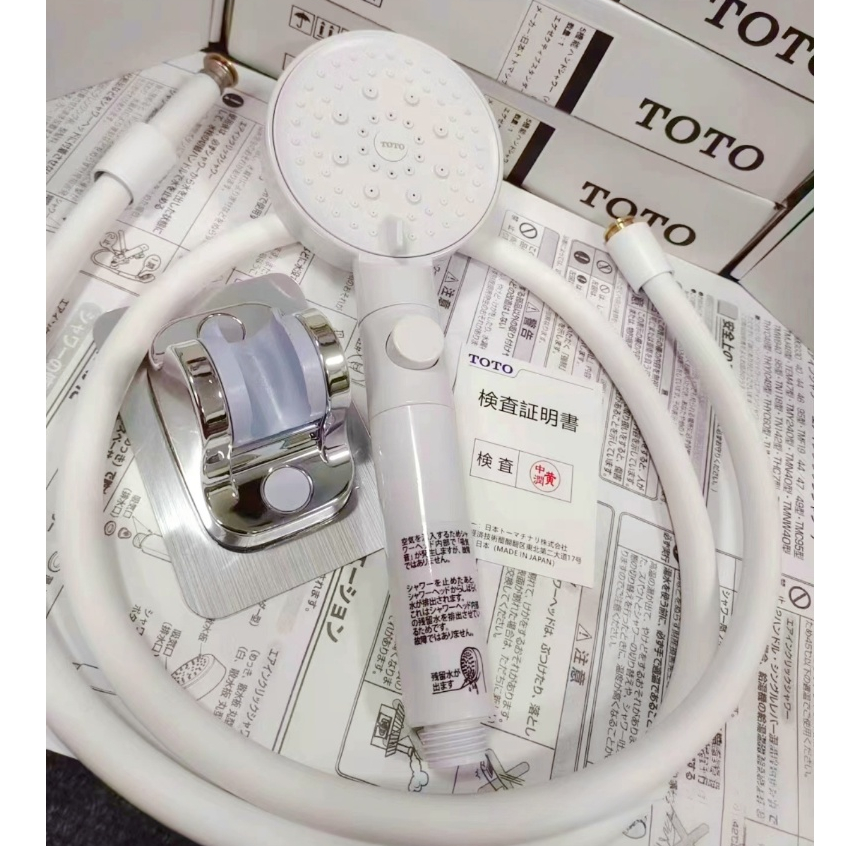暢銷TOTO白色日本強大出水花衛浴手持蓮蓬頭 花灑 多功能 一鍵止水通用型增壓花灑淋浴間噴頭 蓮蓬頭 噴頭 淋浴頭 软管