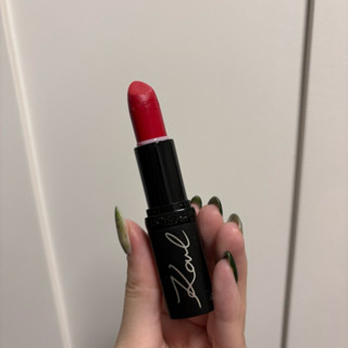 已絕版/巴黎萊雅KARL LAGERFELD × L'Oreal Paris限量聯名訂製唇膏 #04