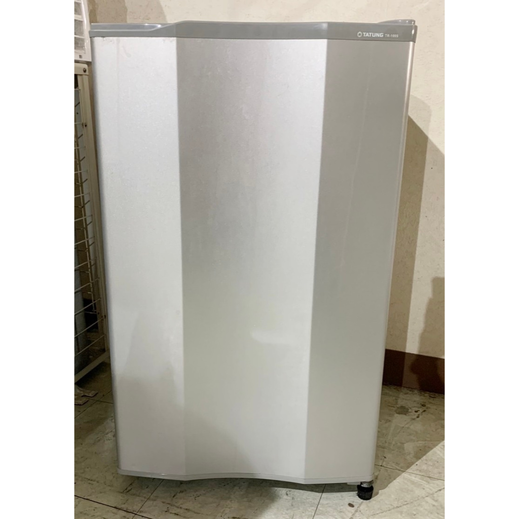高雄駿喨二手貨家具(二手及全新買賣)---大同 100L TR-100S 單門冰箱 家用冰箱 冰箱 套房 出租