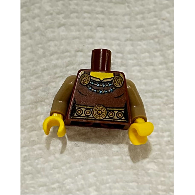 正版 Lego 樂高 8831 抽抽樂 第七代 維京女戰士身體 二手 9.5以上 保存很好 如圖所示 夾鏈袋裝