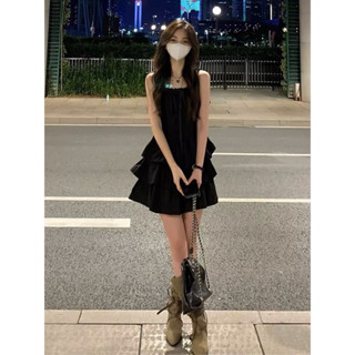 【揪思快出】法式 甜辣風 吊帶連衣裙 黑色蛋糕裙 收腰連衣裙 顯瘦修身 性感辣妹短裙 蓬蓬裙 黑色洋裝 黑色連身裙