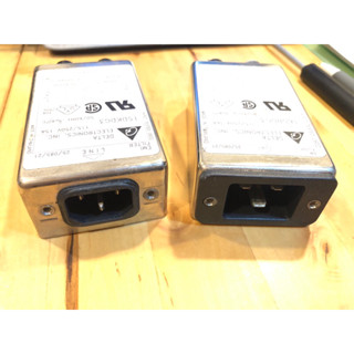 二手 電源濾波器+插座 16DBDG3 臺達濾波器