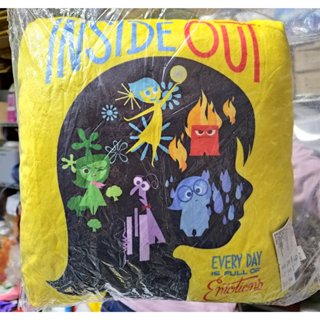 迪士尼正版 腦筋急轉彎 Inside Out 方枕 抱枕 A款 35X35公分 憂憂 樂樂 厭厭 怒怒 驚驚