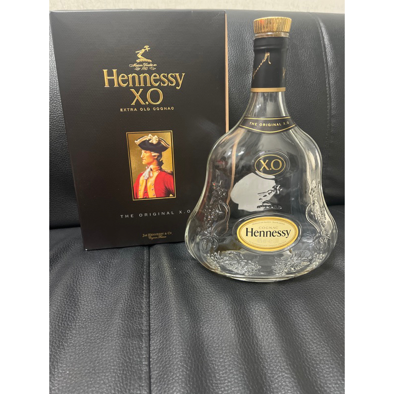 😊軒尼詩Hennessy  XO干邑白蘭地空酒瓶（含軟木塞和盒）700ml和1000ml