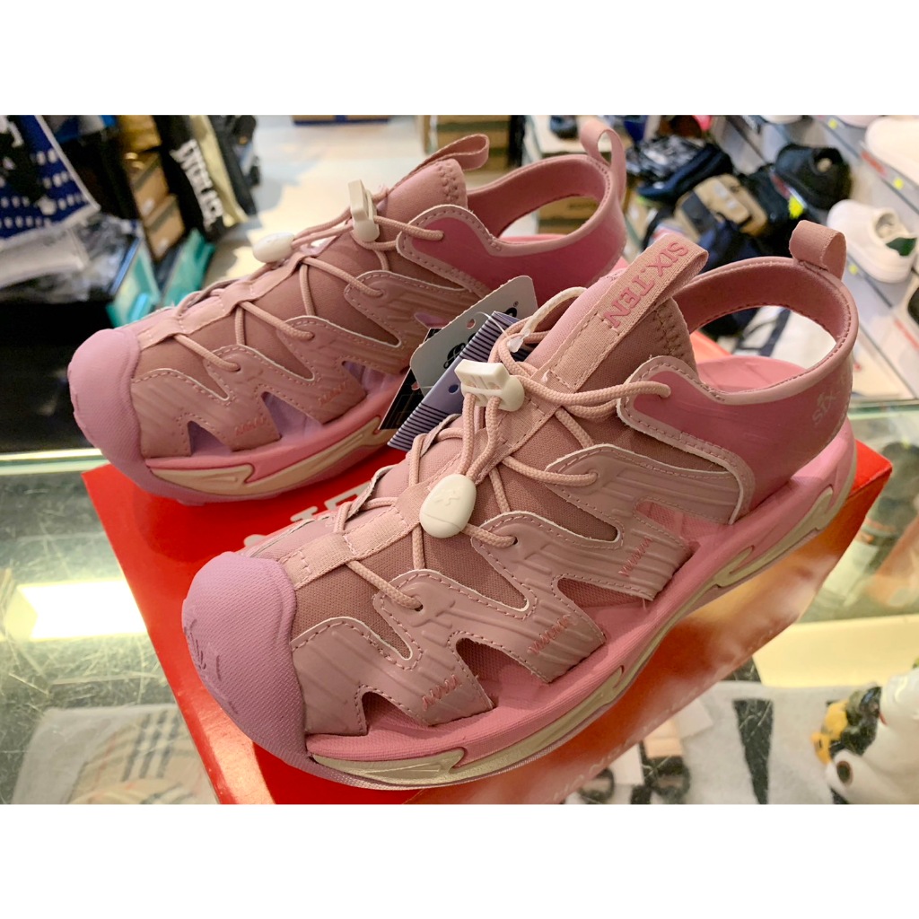 塞爾提克~免運 SIX.TEN 女生 OUTDOOR 涼鞋 運動涼鞋 護指溯溪鞋 W81049-玫紅色
