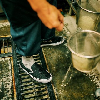 [unclev1966] Vans Slip-on JP 日線 黑白 防潑水 職人 功能 工作鞋 止滑 滑板鞋