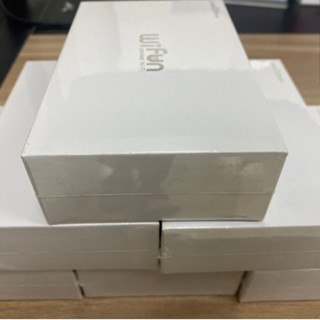 (螢幕亮度有瑕疵降價出清款)☆全新 WIFUN 4G WIFI分享器+行動電源★ 雙卡槽 可5臺裝置同時附充電線路由器