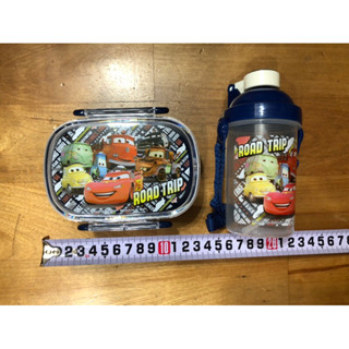 日本迪士尼兒童背帶吸管水壺270ML及午餐盒300ML(包裝袋瑕疵，便宜賣)(現貨)