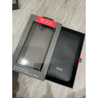 Tumi iPhone 15 pro 皮革掀蓋4卡夾手機殼(全新）