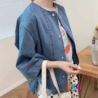 #L168332 簡約圓領剪接薄版七分袖牛仔外套 質感下擺圓弧前短後長排釦外套 休閒寬鬆個性百搭造型牛仔夾克