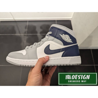 南🔥2024 8月 NIKE Air Jordan 1 Mid 皮革 緩震 中筒 男款 白灰藍 DQ8426-104