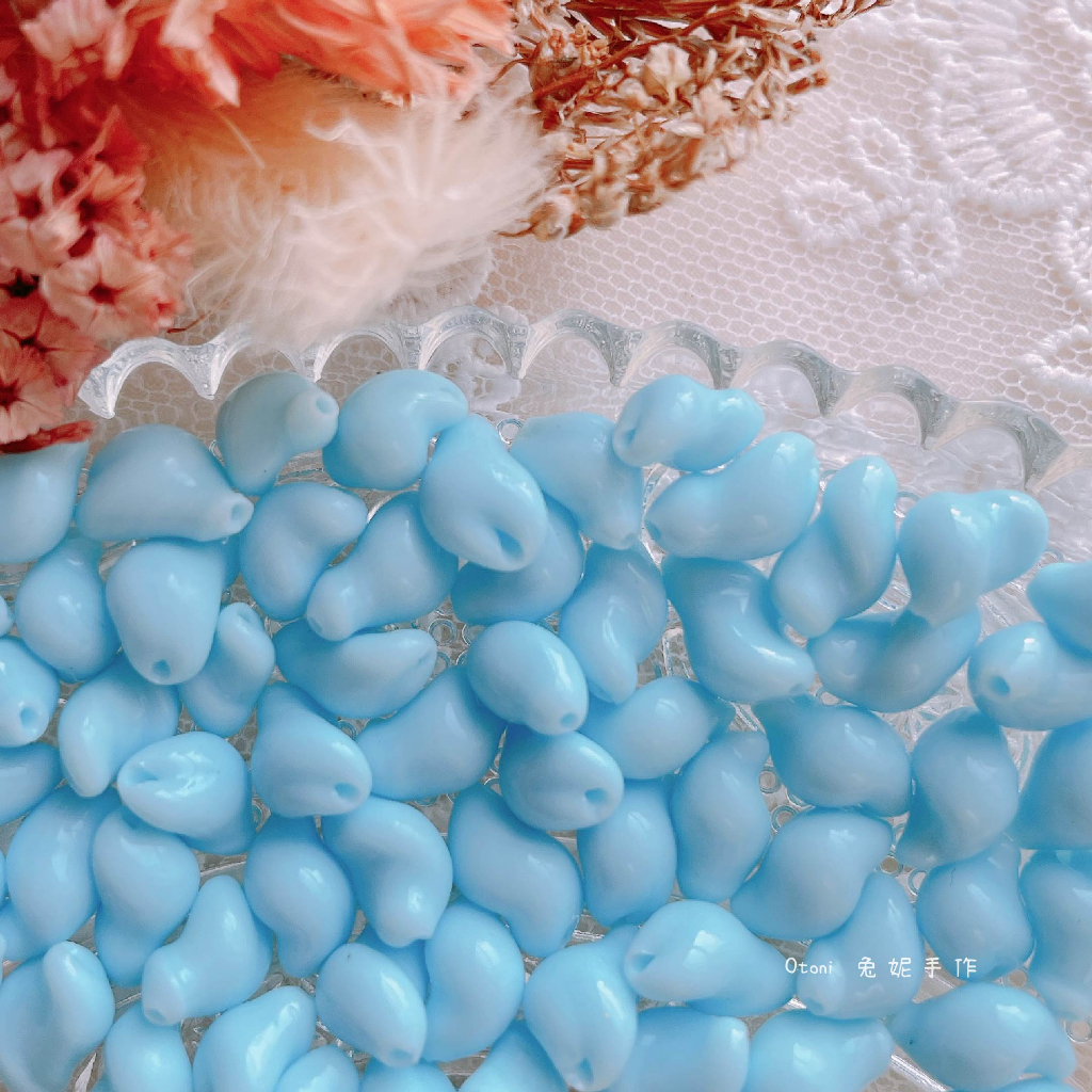 【Otoni 🐰】義大利進口🇮🇹 扭扭玻璃珠 5x9.5mm 水藍 手作材料 串珠 耳環