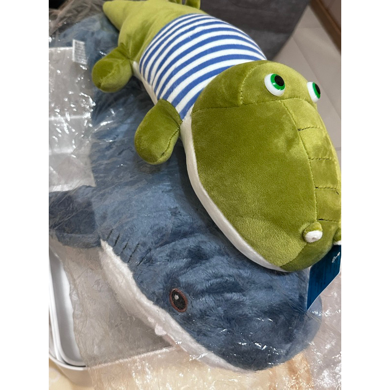 IKEA同款鯊魚/藍色衣服鱷魚 娃娃 全新