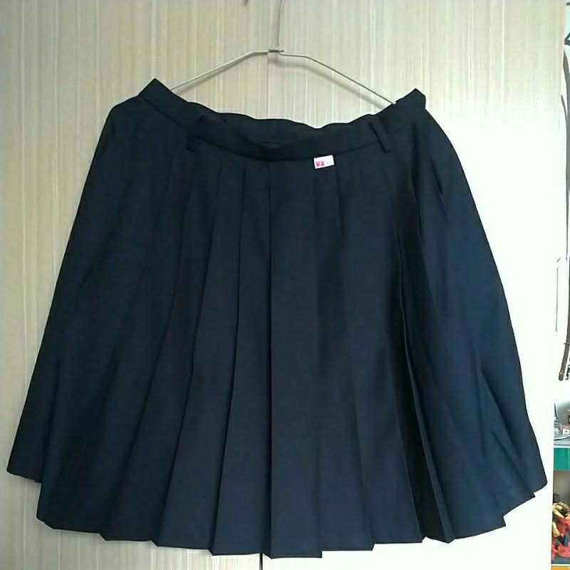 黑色百褶制服裙子百力牌二手