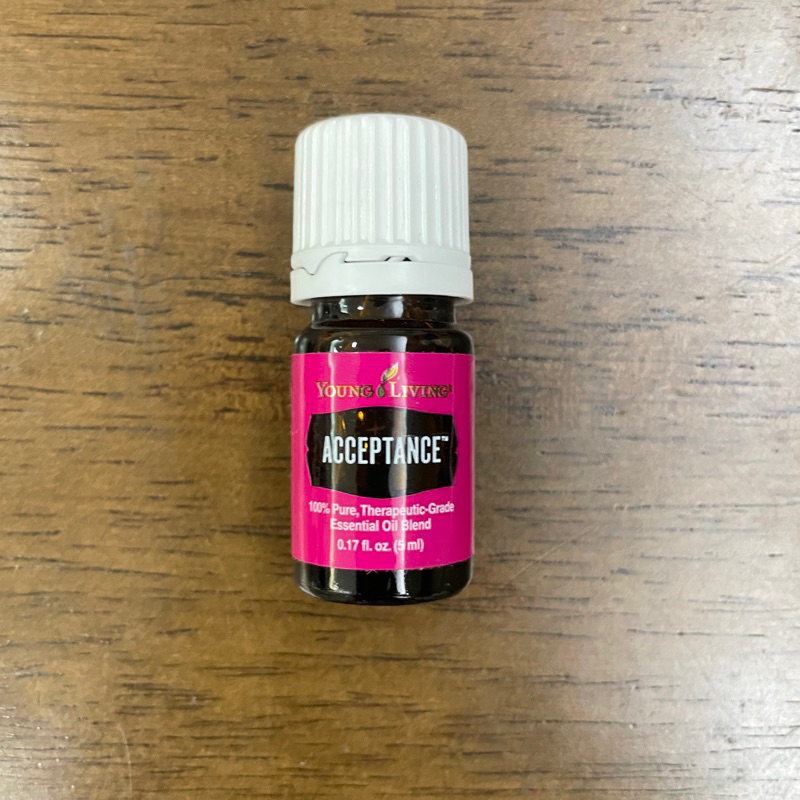 Young Living アクセプタンス エッセンシャルオイル 5ml Amazon.com: Young Living Acceptance - 5ml for Diffuser - Perfect