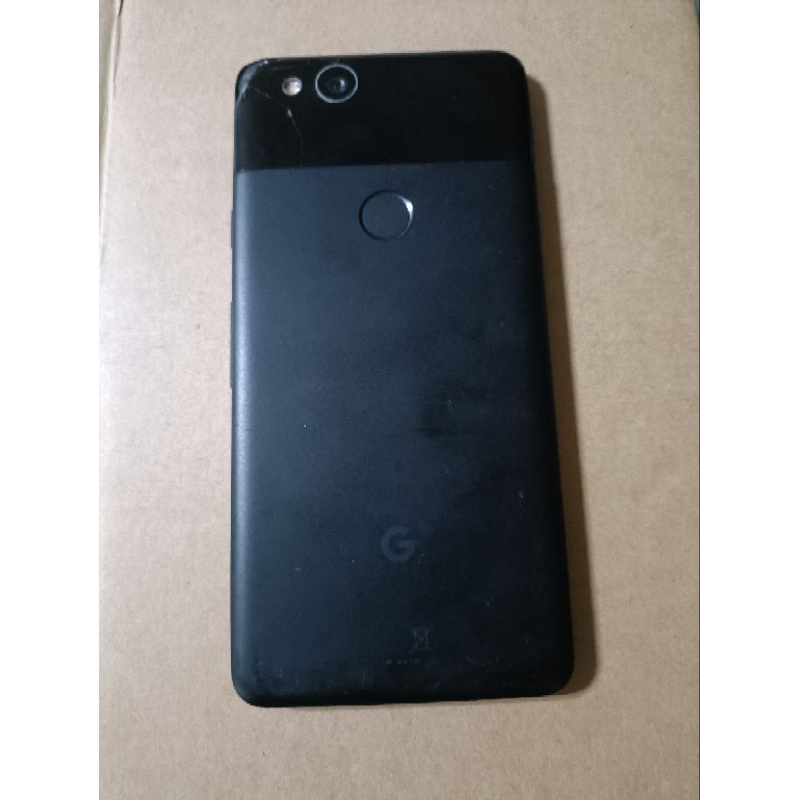 零件機Google pixel 2 g011a 5吋 液晶破不顯示，背蓋上方有裂