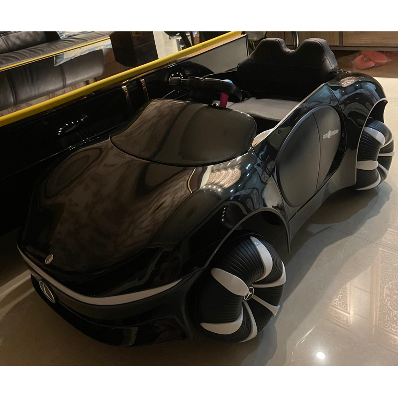 兒童 賓士電動車 黑色 科幻四輪車 搭配遙控 寶寶玩具車 四驅搖擺