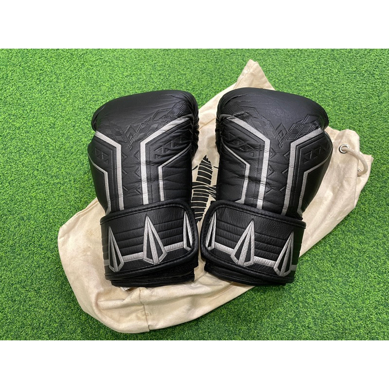 [二手] HAYABUSA 隼 MARVEL 漫威 拳套 聯名款 黑豹 精品 拳擊手套 頂級 MMA 12oz