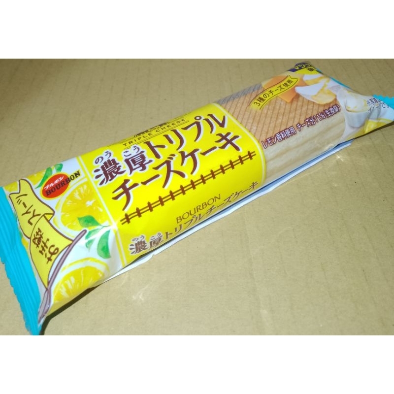 日本 BOURBON 三重起司檸檬風味蛋糕 40g