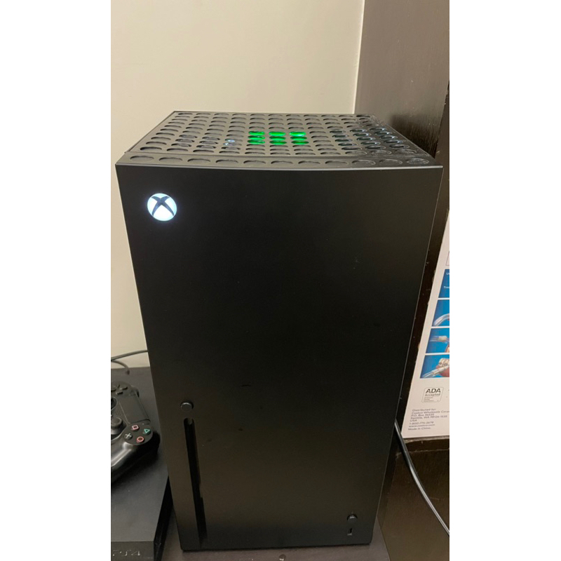 Xbox Series X 迷你冰箱(美版插座與台灣相同)