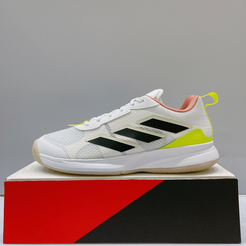 adidas AvaFlash 女生 白色 低筒 耐磨 運動 網球鞋 IG9544