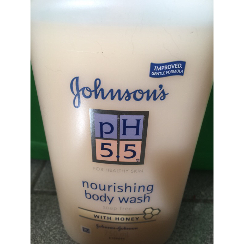 Johnsons 嬌生 pH5.5 蜂蜜舒緩沐浴乳(750ml)
