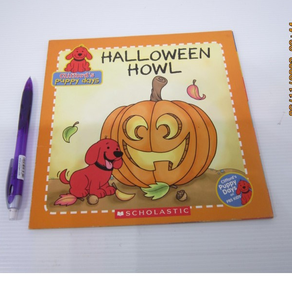 「二手書」Scholastic Halloween Howl Clifford's Puppy Days 英文繪本