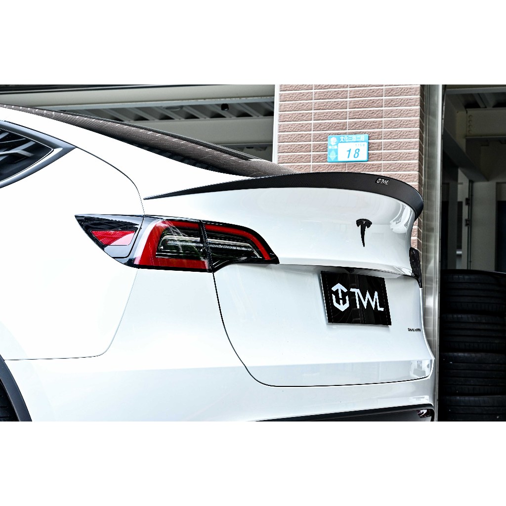 TWL台灣碳纖 特斯拉 model Y  空力套件 消光鴨尾  碳纖維尾翼 高密合度 碳纖維 尾翼