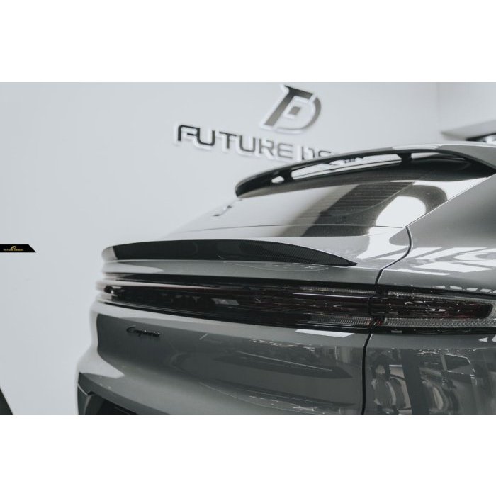 【Future_Design】保時捷 2024小改款 CAYENNE COUPE FD 品牌 GT 碳纖維 卡夢 尾翼