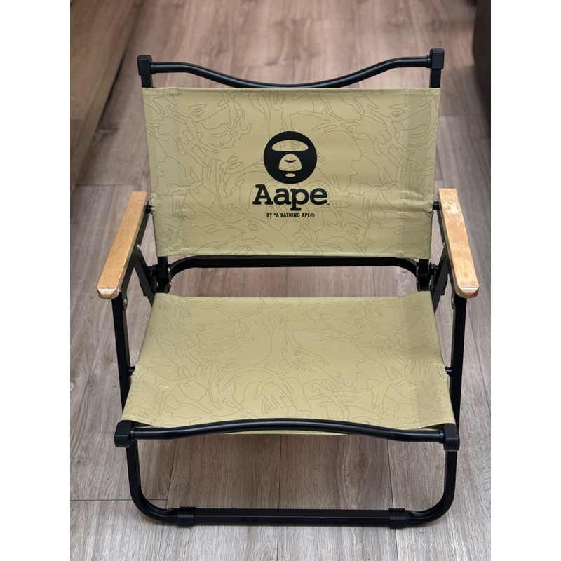 潮牌AAPE露營椅子