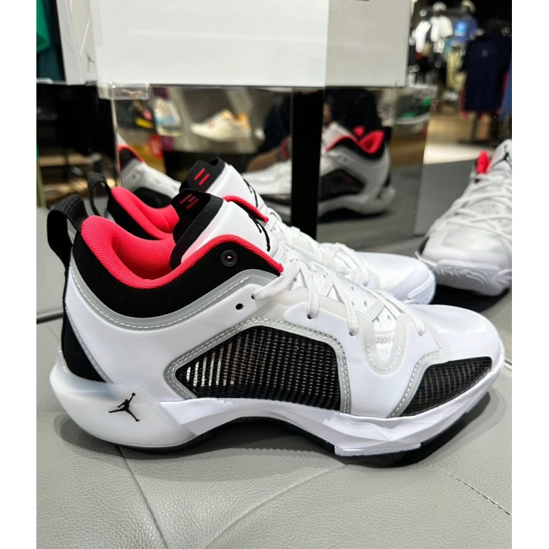 Air Jordan XXXVII Low PF 37 低筒 白 黑 紅 喬丹 男鞋 籃球鞋DQ4123-100