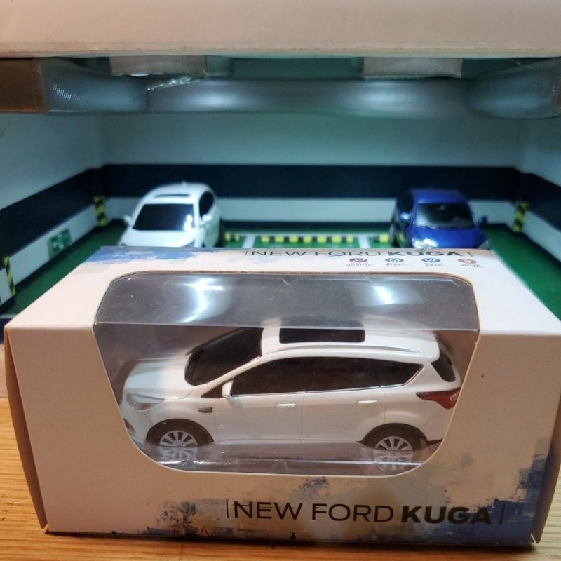 福特 FORD KUGA 1:43原廠模型車！