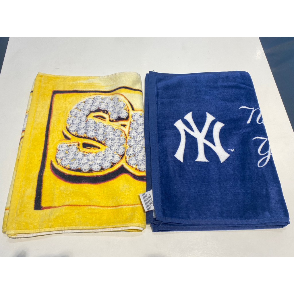 Supreme x New York Yankees紐約洋基隊運動毛巾 x Supreme鑽石排列Logo黃色毛巾