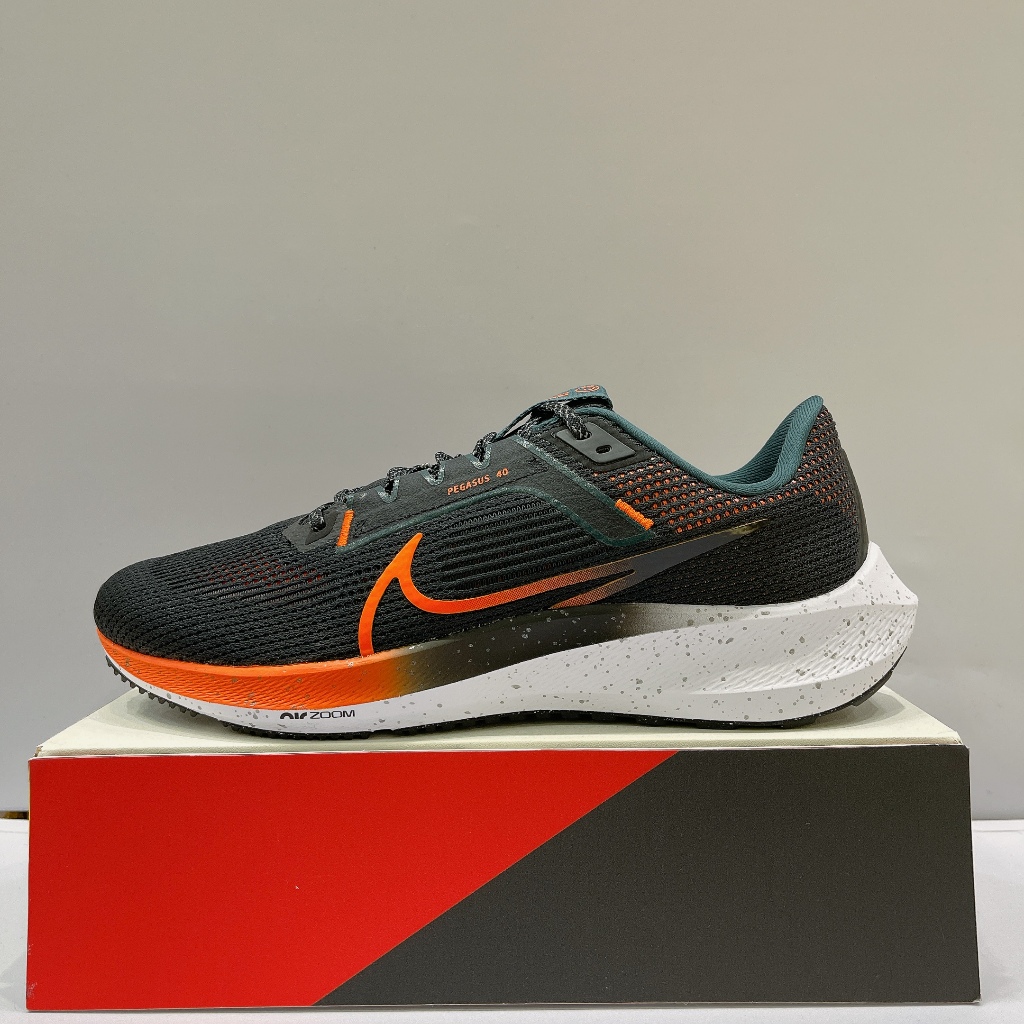 NIKE AIR ZOOM PEGASUS 40 男生 黑色 舒適 緩震 透氣 運動 慢跑鞋 FQ8723-010