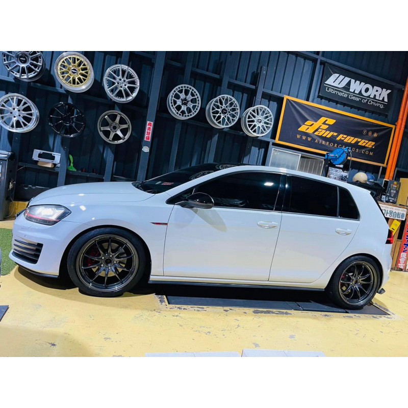 Mat25 5/112 golf 7.6 KG 18吋 璇壓 鋁圈 熱熔胎 輪胎 RE71RS  雷登 R23