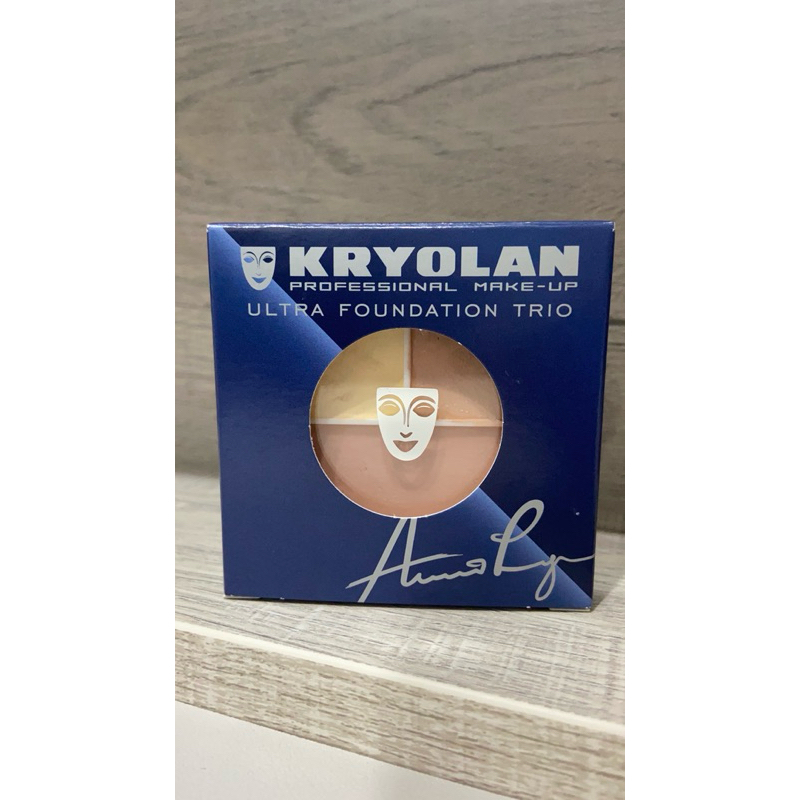 KRYOLAN 歌劇魅影光影塑形三效粉霜遮瑕粉底40g