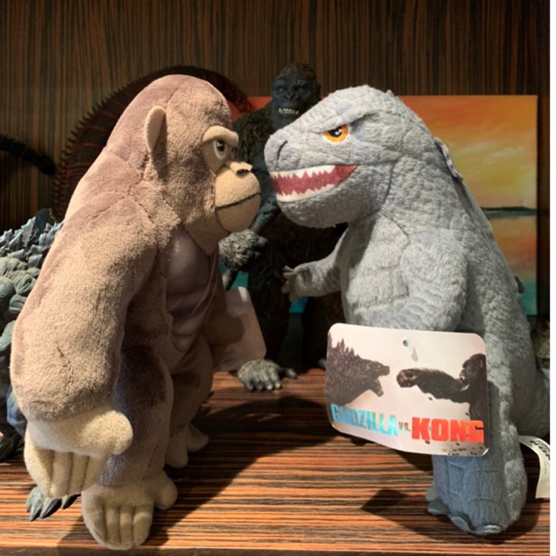 正版 金剛大戰哥吉拉 Godzilla Kong 威秀限量娃娃 布偶 合售