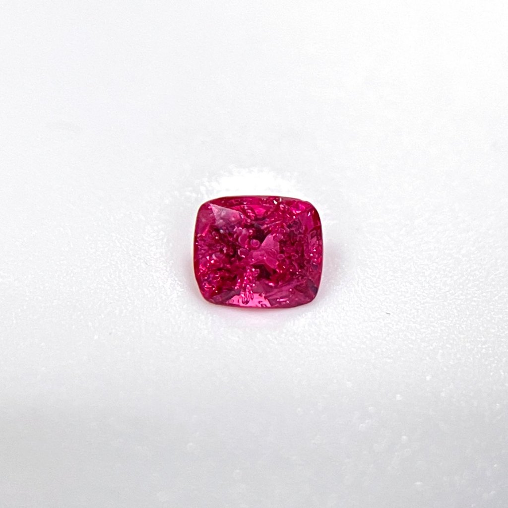 粉色尖晶石(Pink Spinel)裸石0.35ct [基隆克拉多色石]