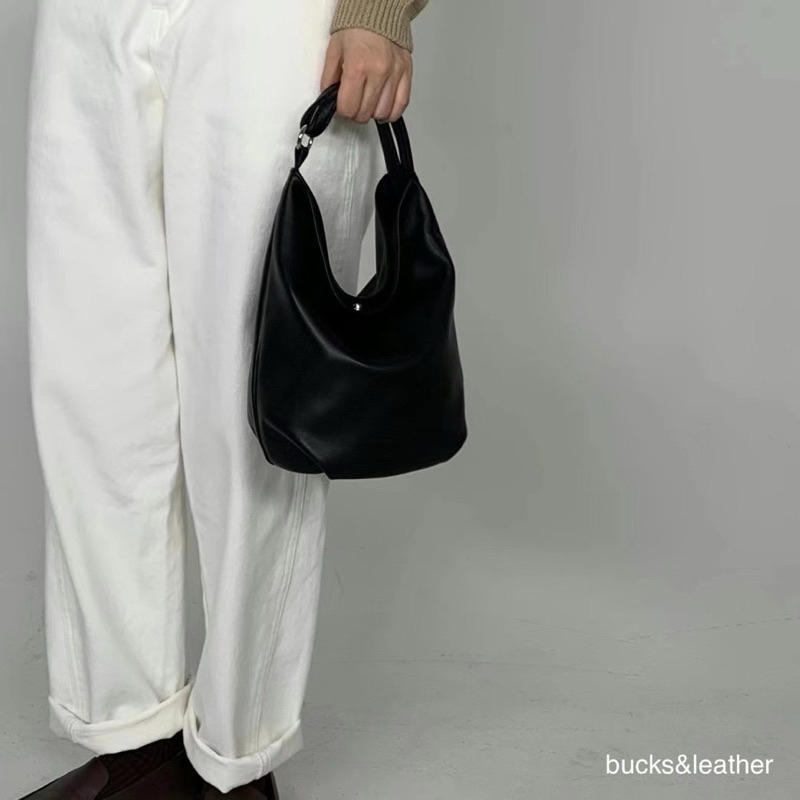 Rabbitina韓國代購🇰🇷 《Bucks&amp;Leather》現+預❗️❗️水桶包 羊皮三種背法