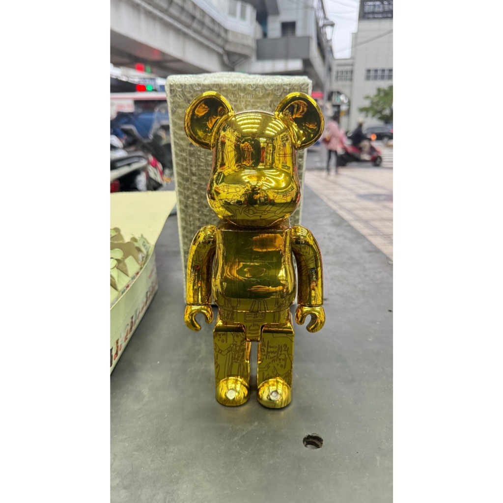 BE@RBRICK 庫柏力克熊 遊戲王 怪獸之決鬥 千年積木 發光 透明 後面那一隻未拆包裝的