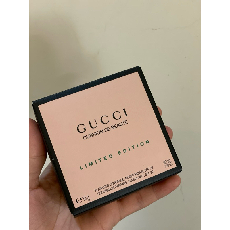 GUCCI 無暇水光氣墊粉餅 02 全新