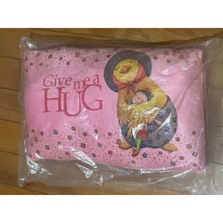 Give me a HUG 小枕頭 抱枕 午睡枕 靠枕