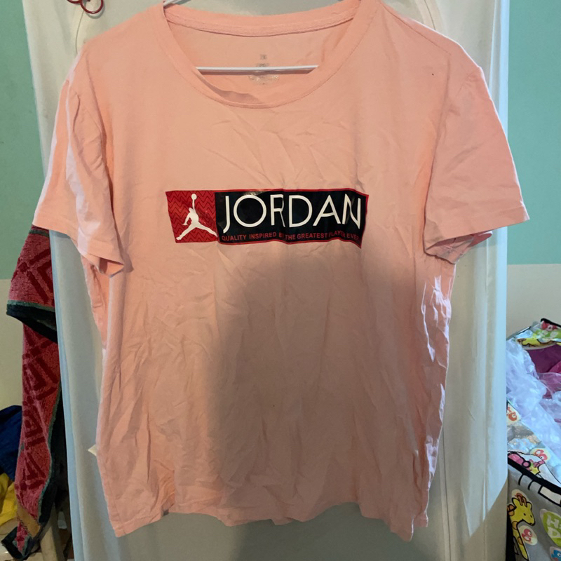 JORDAN 字母上衣（淺粉2XL)