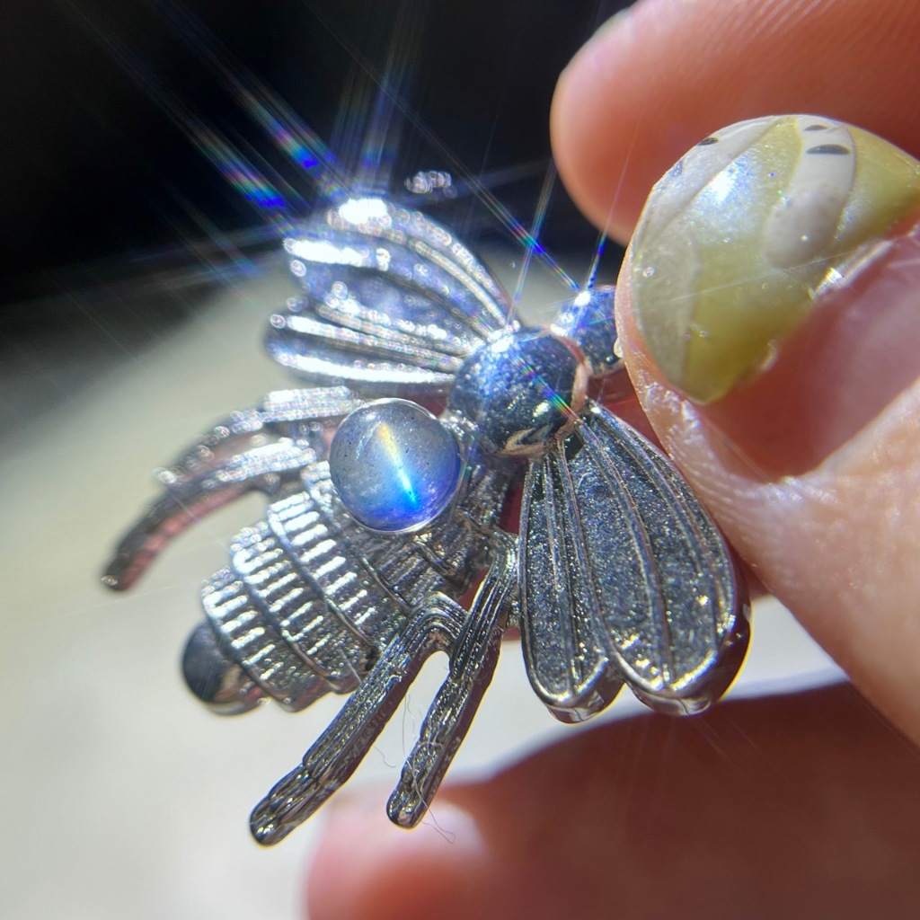 呆呆貓🐈‍⬛💙天然水晶吊墜項鍊 💙海藍寶 藍寶石 灰月光 幽靈水晶 龍造型 蜜蜂造型  貔貅